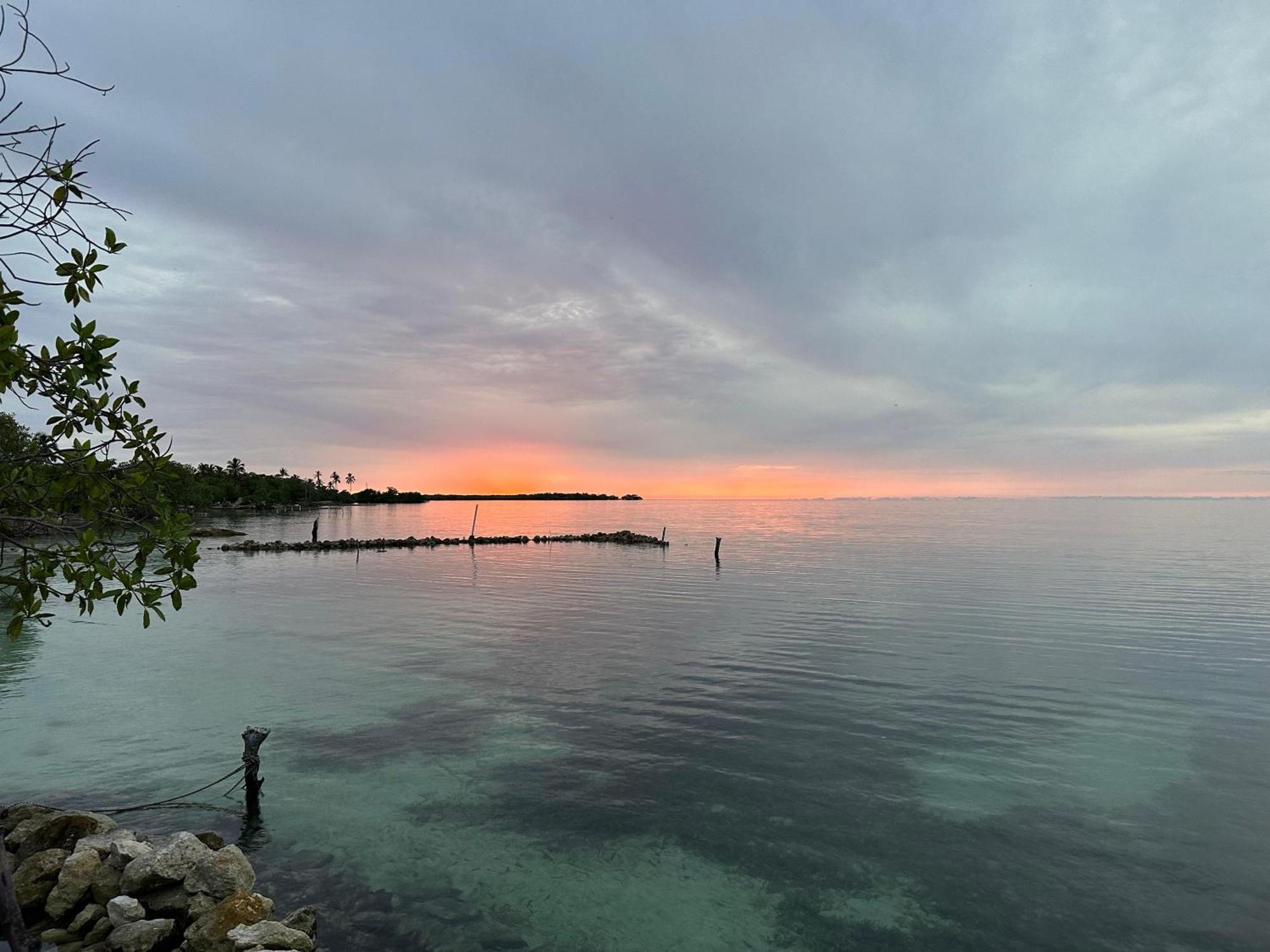 El Embrujo Tintipan Hotel Tintipan Island Екстериор снимка