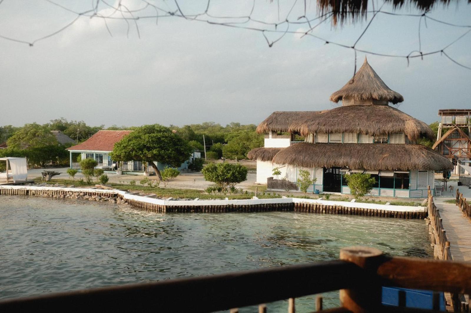 El Embrujo Tintipan Hotel Tintipan Island Екстериор снимка