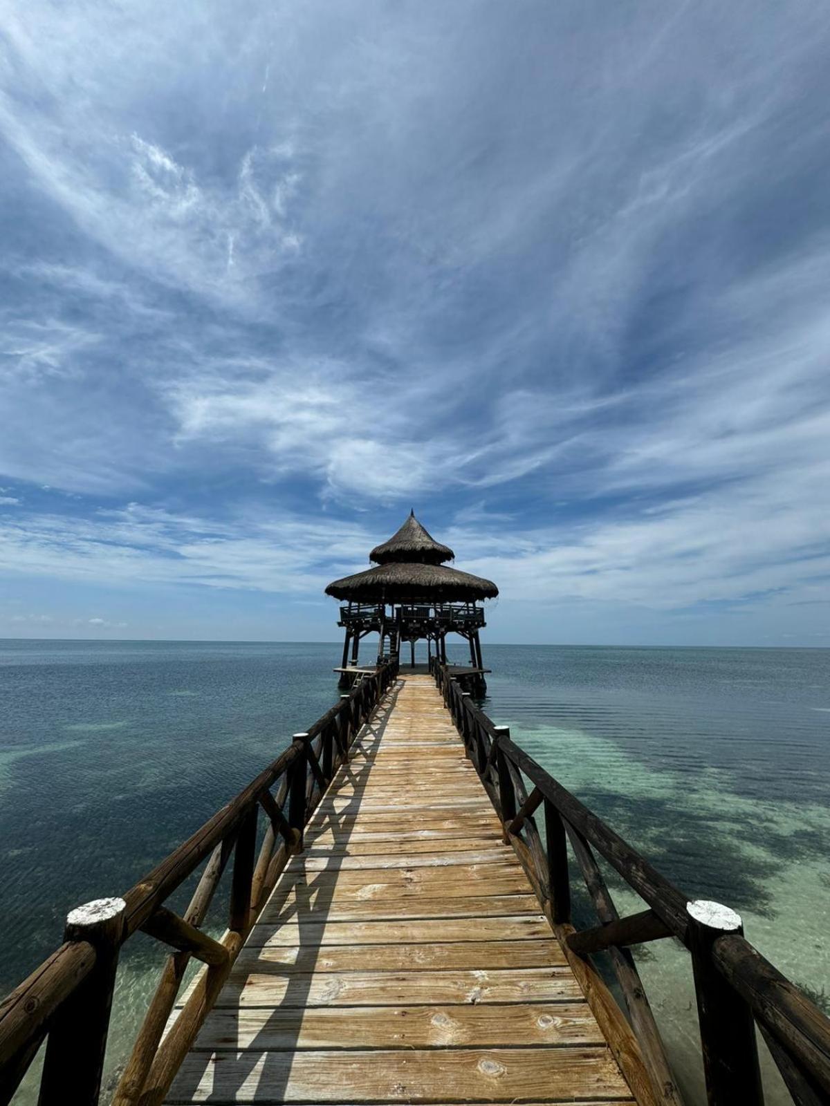 El Embrujo Tintipan Hotel Tintipan Island Екстериор снимка