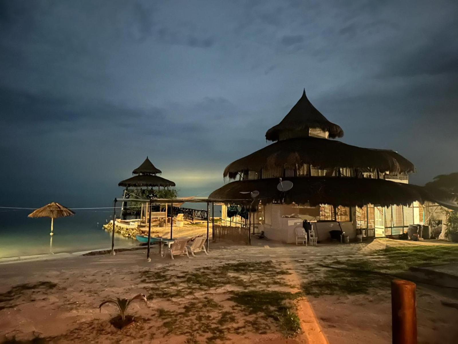 El Embrujo Tintipan Hotel Tintipan Island Екстериор снимка